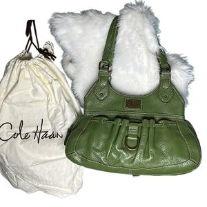 COLE HAAN VINTAGE Pebbled Leather messenger shoulder Satchel Handbag & Dust bag